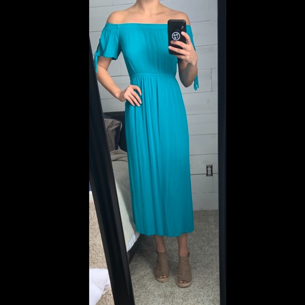Off shoulder aqua maxi dress, worn once